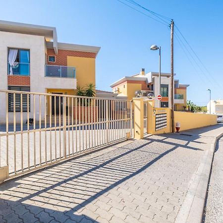 Cozy Villa With Pool And Barbecue Albufeira Exteriör bild