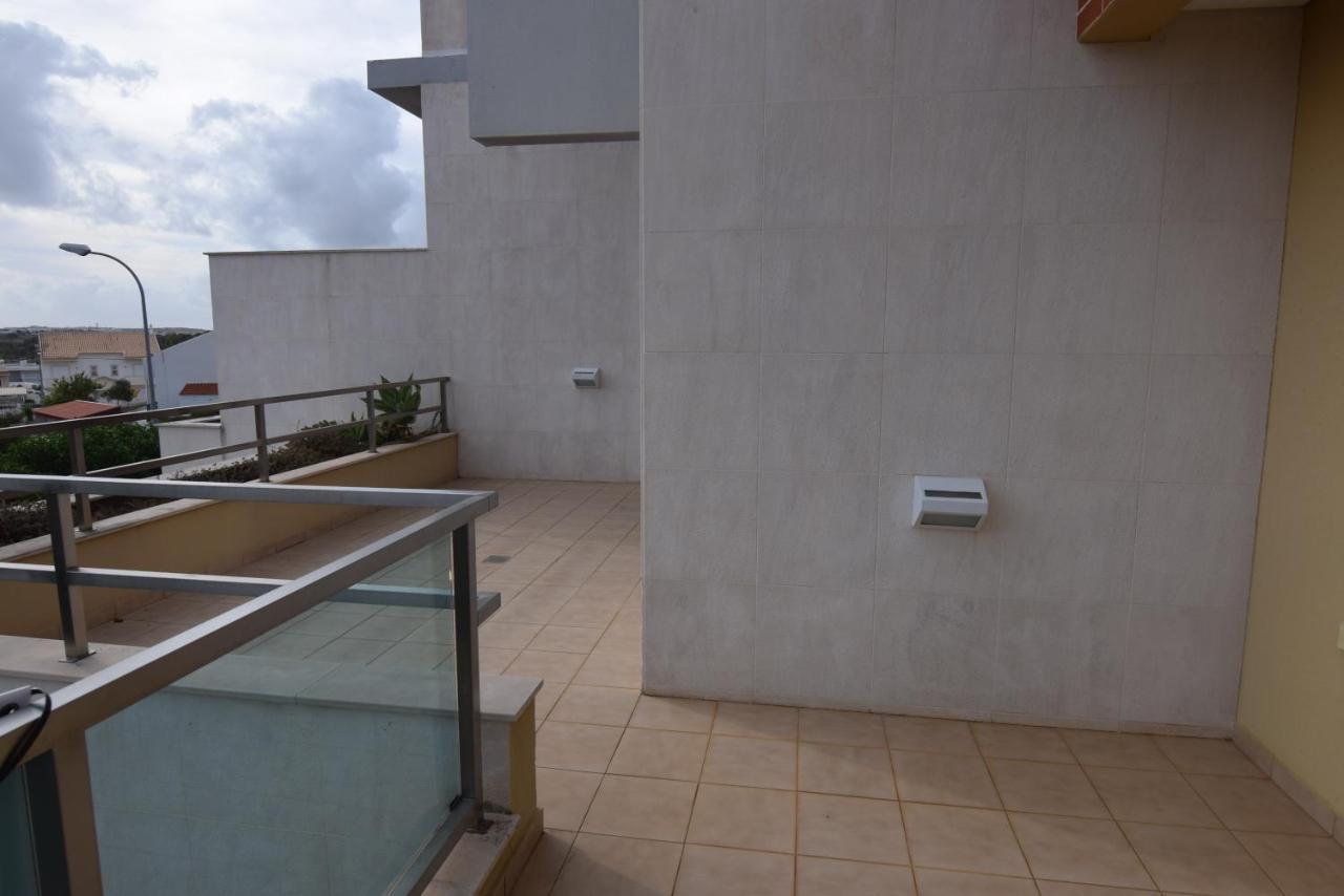 Cozy Villa With Pool And Barbecue Albufeira Exteriör bild