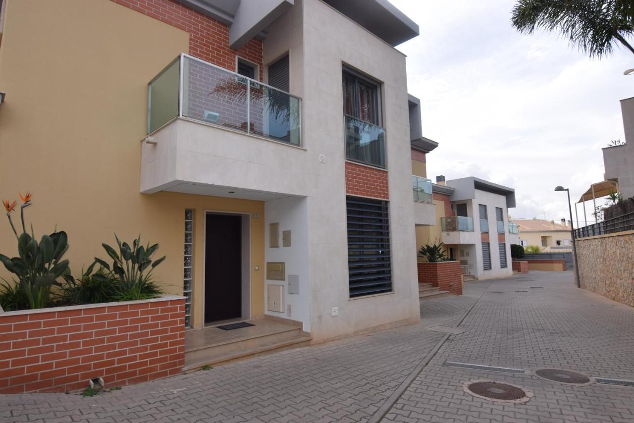 Cozy Villa With Pool And Barbecue Albufeira Exteriör bild