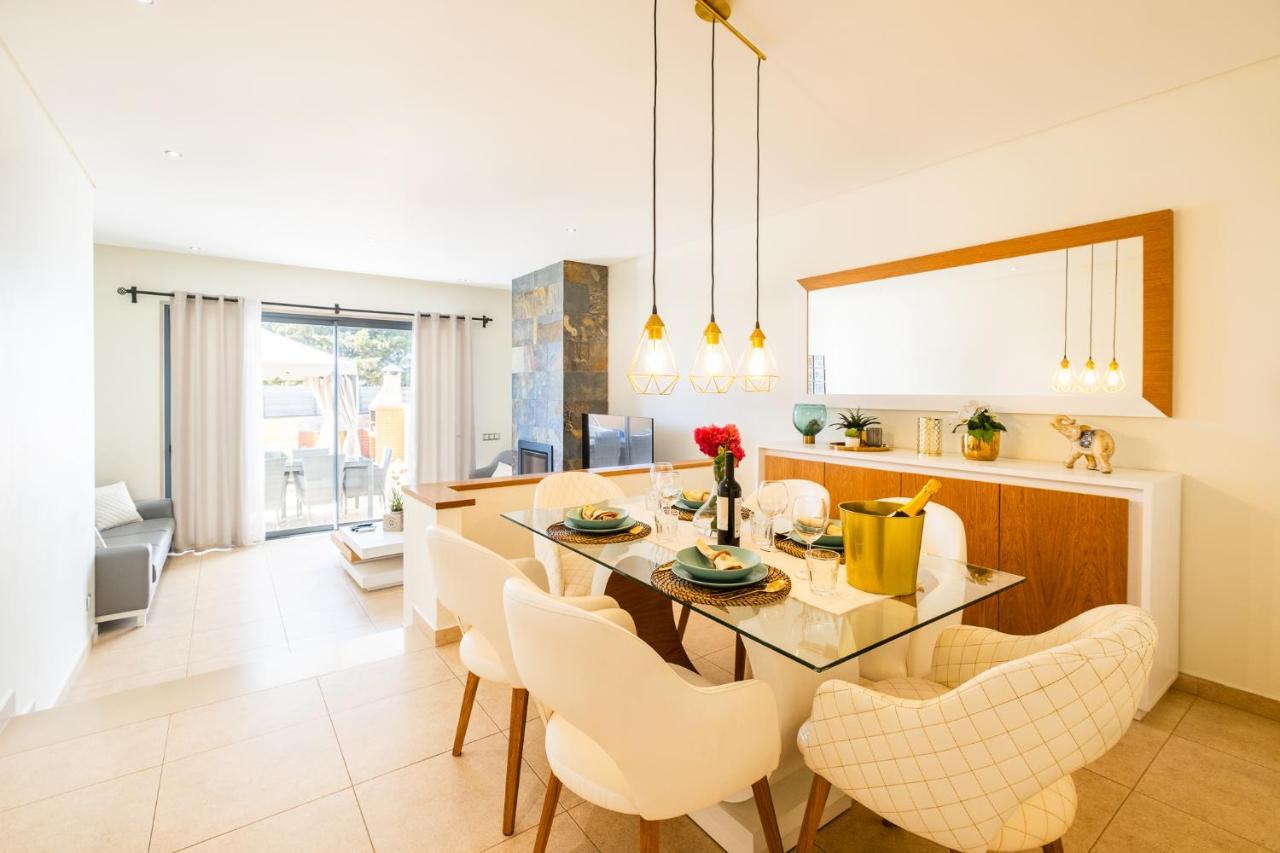 Cozy Villa With Pool And Barbecue Albufeira Exteriör bild