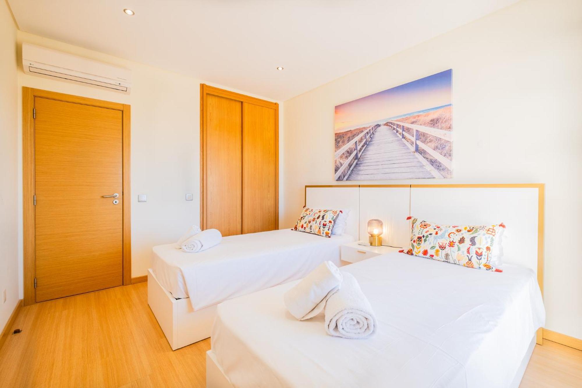 Cozy Villa With Pool And Barbecue Albufeira Exteriör bild